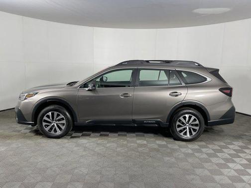 2022 Subaru Outback Base