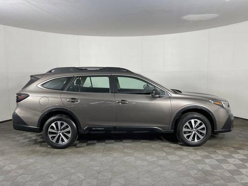 2022 Subaru Outback Base