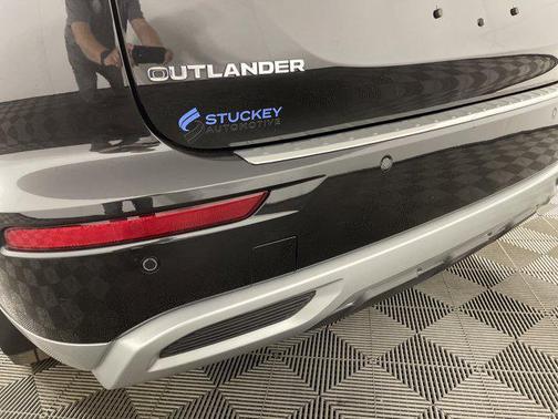 2023 Mitsubishi Outlander PHEV SE S-AWC
