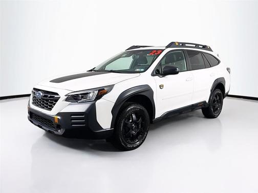 Crystal White Pearl 2023 Subaru Outback Wilderness