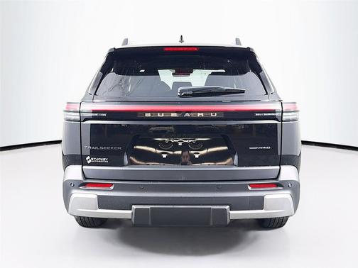 Crystal Black Silica 2026 Subaru Trailseeker Premium