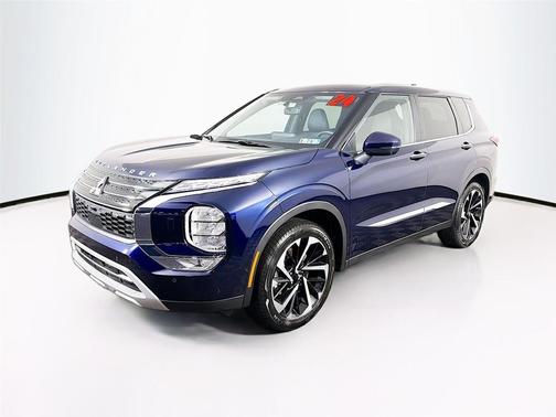 Cosmic Blue Metallic 2024 Mitsubishi Outlander SE S-AWC