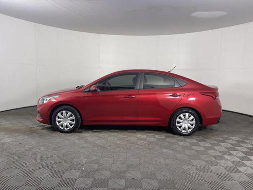 2020 Hyundai Accent SE