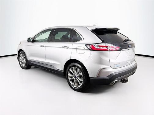Ingot Silver Metallic 2019 Ford Edge Titanium