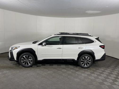 2025 Subaru Outback Touring