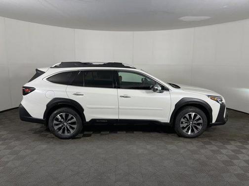 2025 Subaru Outback Touring