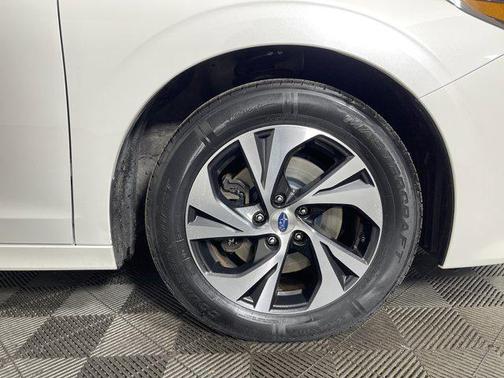 2022 Subaru Legacy Base