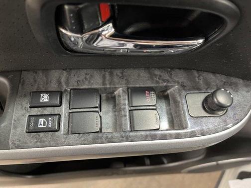 Photo 4 of 25 of 2013 Suzuki Grand Vitara Limited