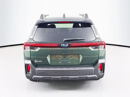 Deep Emerald Green Pearl 2026 Subaru Outback Premium