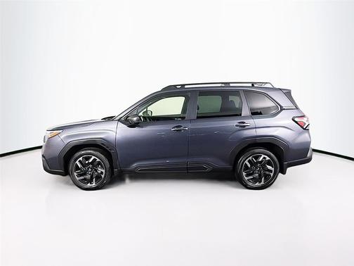 Magnetite Gray Metallic 2025 Subaru Forester Limited