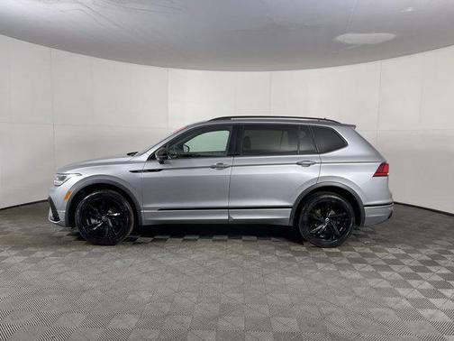 2023 Volkswagen Tiguan 2.0T SE R-Line Black 4MOTION
