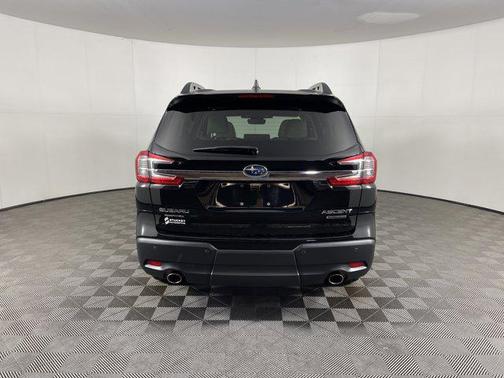 2023 Subaru Ascent Limited 8-Passenger