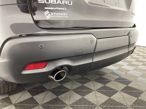 2023 Subaru Ascent Limited 8-Passenger