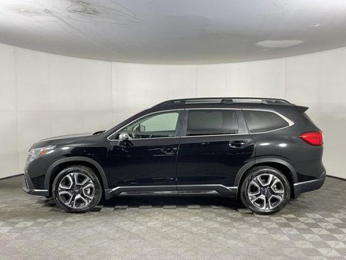 2023 Subaru Ascent Limited 8-Passenger