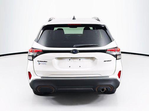 Crystal White Pearl 2026 Subaru Forester Sport