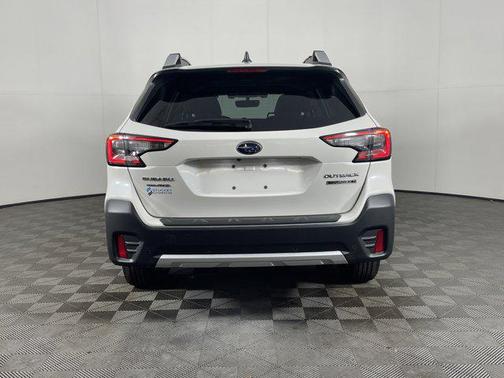 2022 Subaru Outback Touring XT