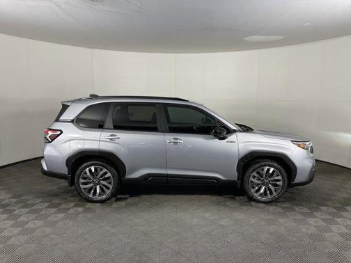 2025 Subaru Forester Hybrid Touring