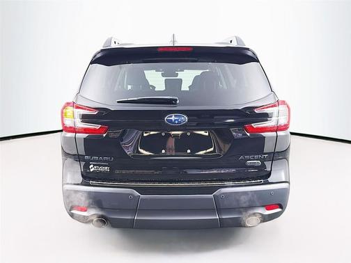 Crystal Black Silica 2023 Subaru Ascent Onyx Edition Limited 7-Passenger