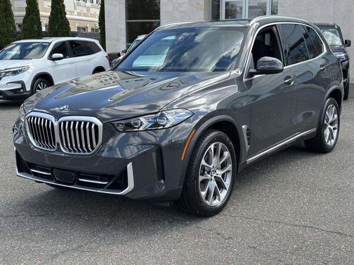 Grey 2026 BMW X5 xDrive40i