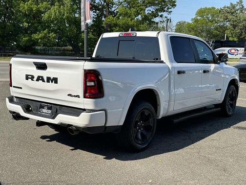 Bright White Clearcoat 2025 RAM 1500 Big Horn/Lone Star