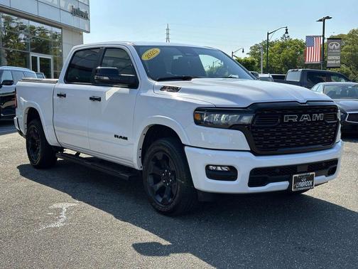 Bright White Clearcoat 2025 RAM 1500 Big Horn/Lone Star