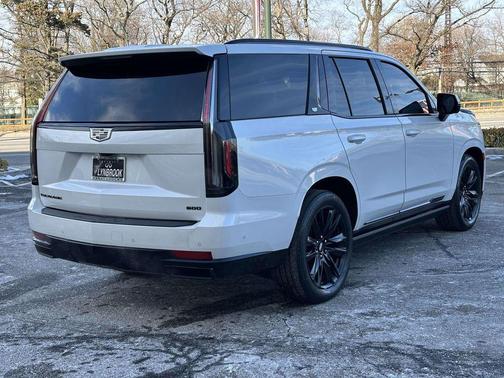 2022 Cadillac Escalade Sport Platinum