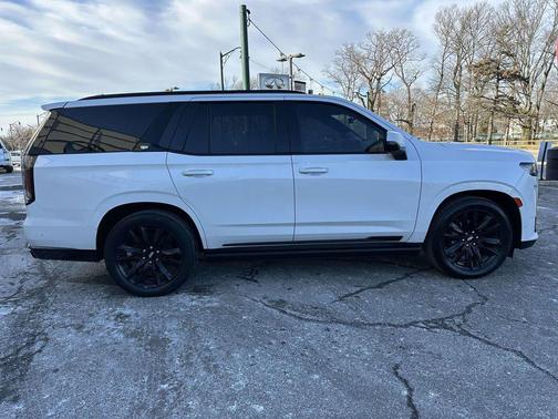 2022 Cadillac Escalade Sport Platinum