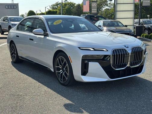 White Metallic 2025 BMW 740 xDrive