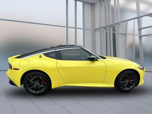 Yellow Pearl 2024 Nissan Z Performance Auto