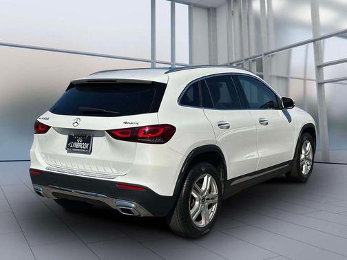 Digital White Metallic 2022 Mercedes-Benz GLA 250 4MATIC