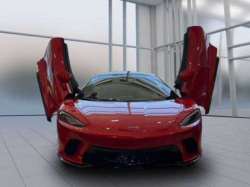 Vermillion Red 2023 McLaren GT Base