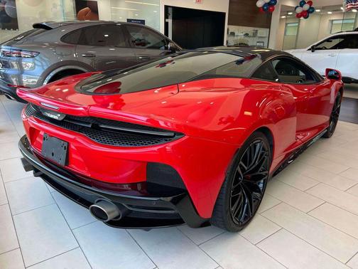 Vermillion Red 2023 McLaren GT Base