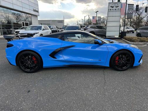Rapid Blue 2023 Chevrolet Corvette Stingray w/3LT
