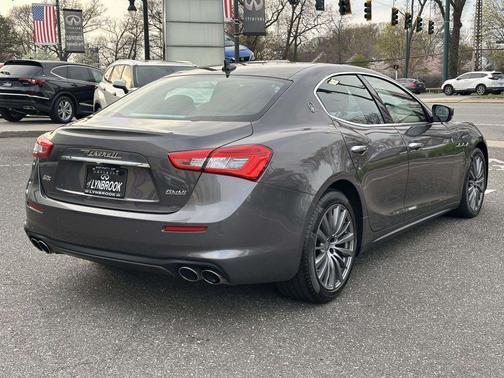 Bronzo Siena Metallescent 2019 Maserati Ghibli S Q4