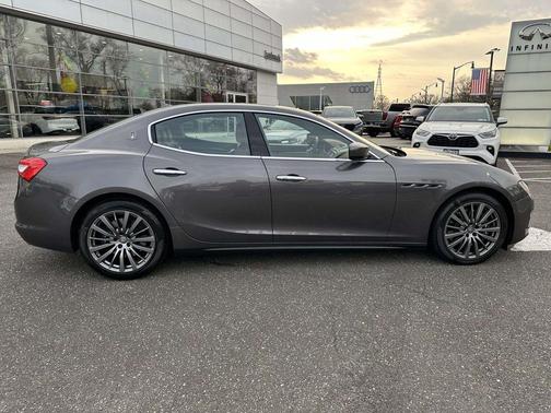 Bronzo Siena Metallescent 2019 Maserati Ghibli S Q4