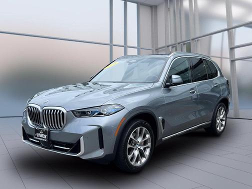 Gray Metallic 2024 BMW X5 xDrive40i