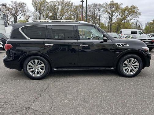 Black Obsidian 2017 INFINITI QX80 Base