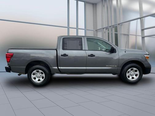 Gun Metallic 2019 Nissan Titan S