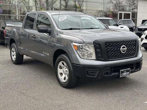 Gun Metallic 2019 Nissan Titan S