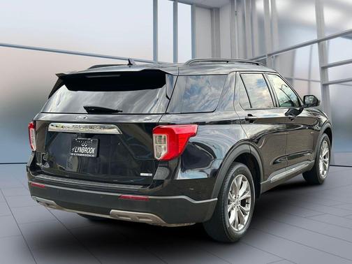 Black 2020 Ford Explorer XLT