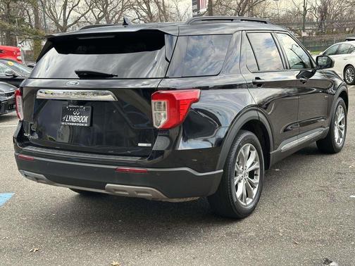 Black 2020 Ford Explorer XLT