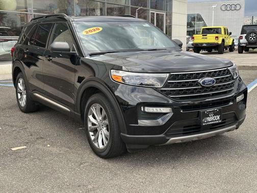 Black 2020 Ford Explorer XLT