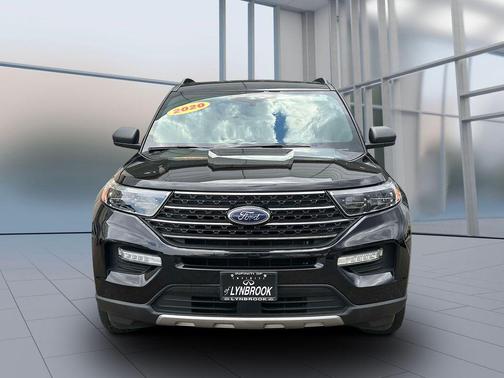 Black 2020 Ford Explorer XLT