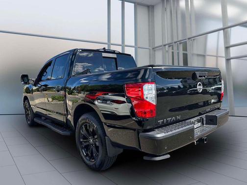 Super Black 2024 Nissan Titan SV