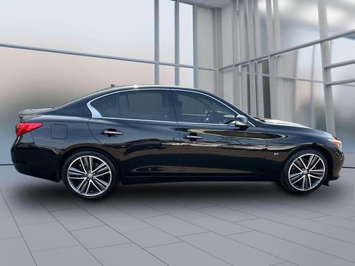 2015 INFINITI Q50 Premium