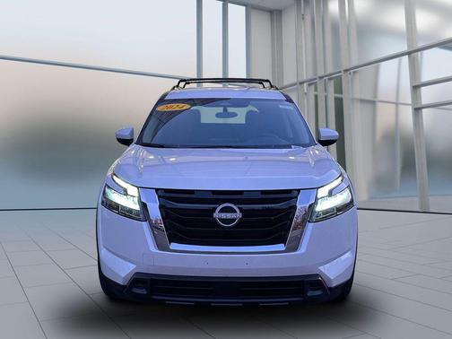 2024 Nissan Pathfinder SV 4WD