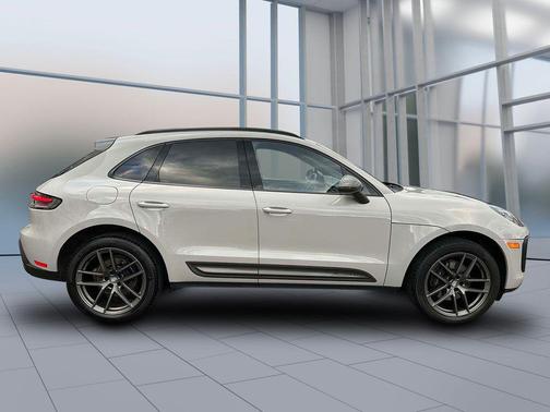 2024 Porsche Macan T