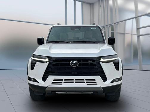 White Pearl 2024 Lexus GX 550 Overtrail+