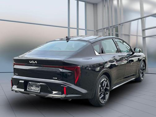 Aurora Black Pearl 2025 Kia K4 GT-Line