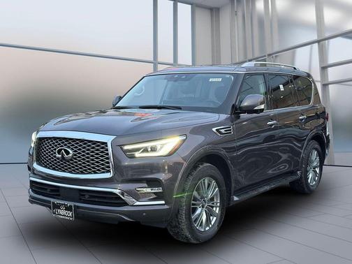 2023 INFINITI QX80 Luxe